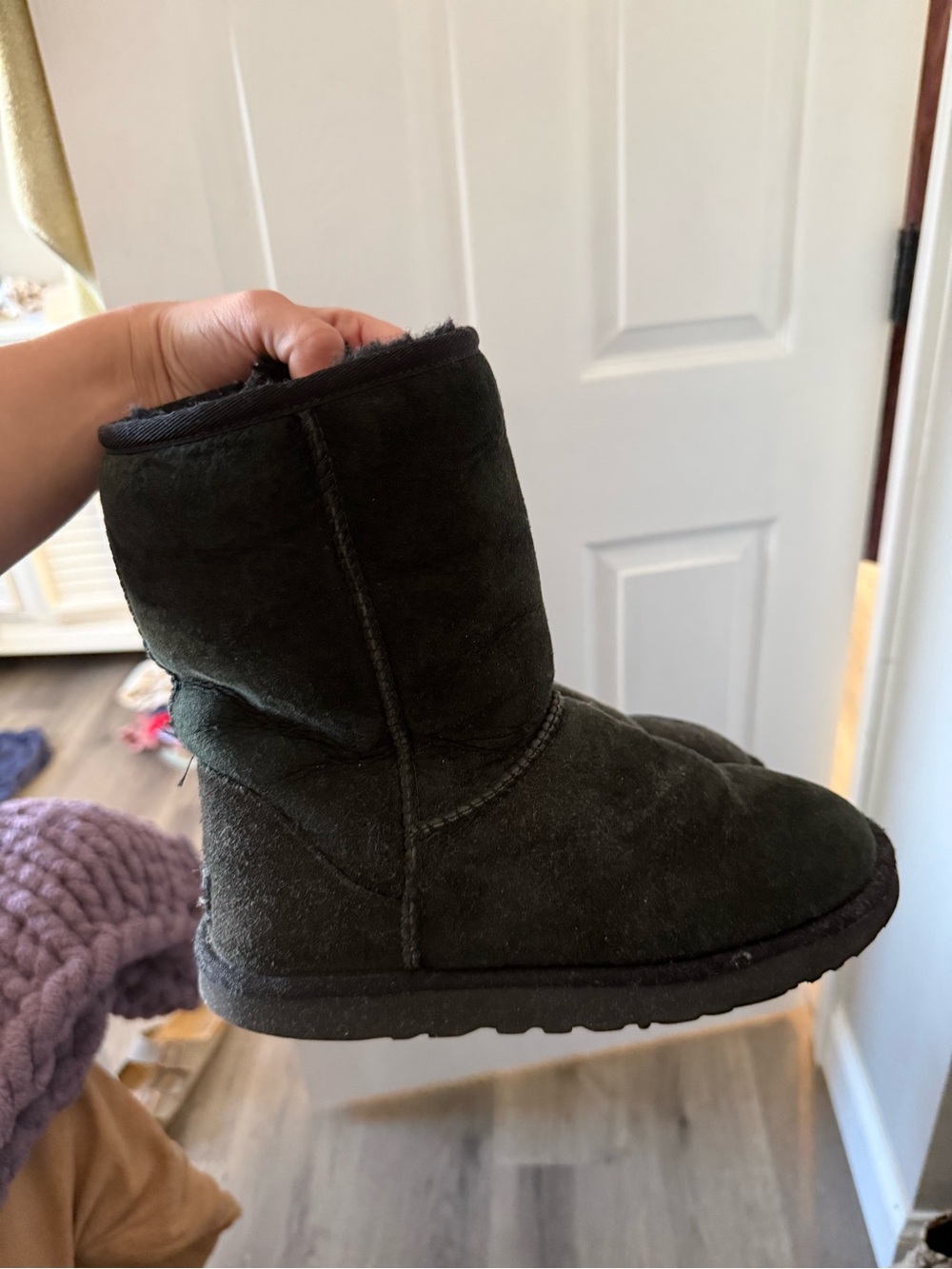 UGG Classic Short Boot in Black - Picture 3 of 3